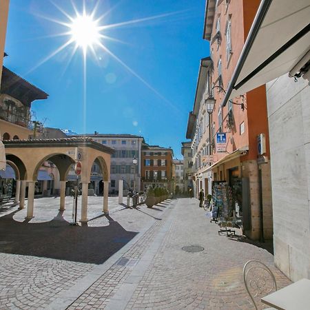 Ca'Cerere - Happy Rentals Riva del Garda Kültér fotó